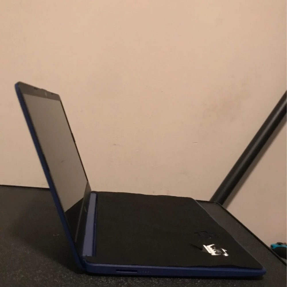 (Unused)Windows 10 S HP 14 Laptop Microsoft